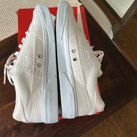 Nike GTS 97 Women's Shoes - Pink and White NEW - Picture 6 of 6